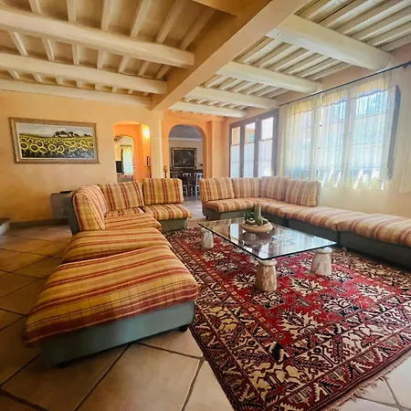 Val Delle Vigne Villa